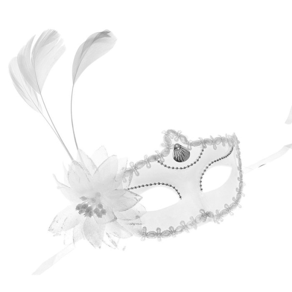 Карнавальная маска Три пера, с цветком, цвет белый - интернет-магазин карнавальных костюмов ВМАСКАХ.РФ